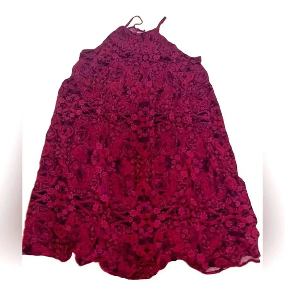 Women's Red and Black Paisley Halter Dress Size Medium - Picture 1 of 2